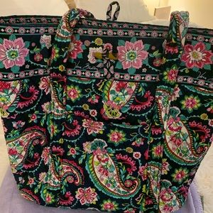 Vera Bradley tote bag